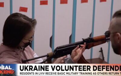 Ukrainian Civilians get basic military training with machine guns