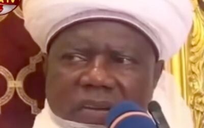 The Emir of Argungu, Muhammad Samaila Mera, urges his people to get weapons to defend their areas from ongoing attacks by bandits. “make sure the bandits are aware that your community possesses the means to defend itself”